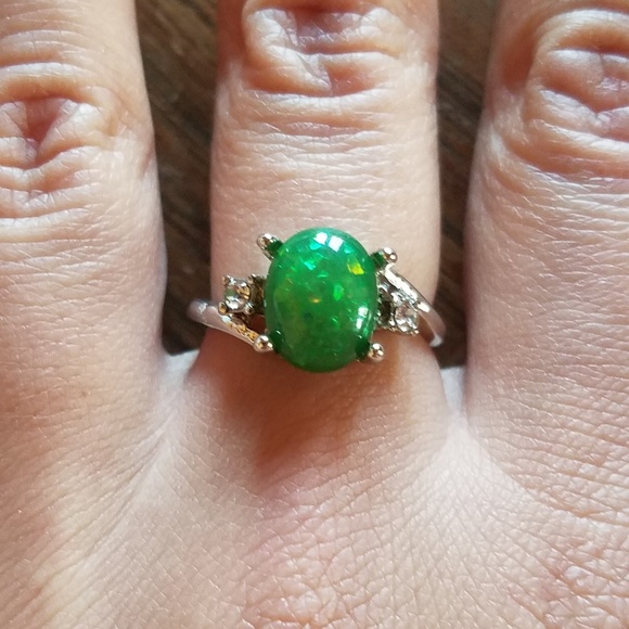 NWOT Stunning Green Triplet Opal Ring - Picture 5 of 6